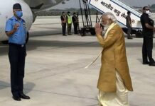 Modi leaves for Ayodhya in a traditional attire
