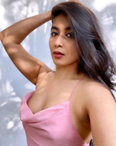 Nikita Sharma5