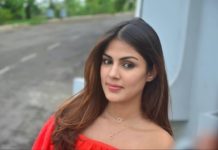 బాలీవుడ్ స్టార్ హీరోయిన్ అరెస్ట్ కి రంగం సిద్ధం..?