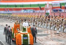 ఇందిరాగాంధీ స్టేడియంలో జాతీయ పతాకాన్ని ఆవిష్కరించిన జగన్