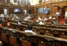 .. పార్లమెంటు సమావేశాలు జరుగుతున్న వేళ వైసీపీ ఎక్కడుంది..