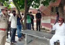 మీ భవిష్యత్తు నాశనం చేసుకోవద్దని పోలీసులకు వార్నింగ్ ఇచ్చిన జే.సి దివాకర్ రెడ్డి..