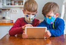 చిన్న పిల్లల్లో పెరుగుతున్న కరోనా పాజిటివ్ కేసులు..