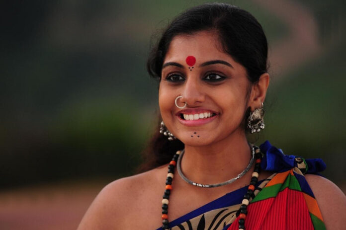 Meera-Nandan-latest-hot-photos-from-Telugu-movie-hithudu
